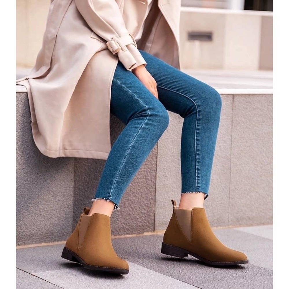 MaxMuxun Women's Tan Suede Chelsea Ankle Booties Elastic Side Flat Heel Size 9 - Picture 2 of 8